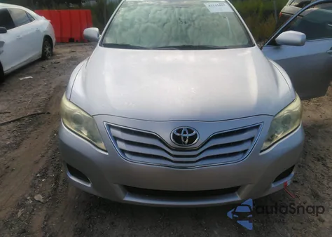 2011 Toyota Camry Le z USA, uszkodzony, nr VIN 4T4BF3EK8BR163821